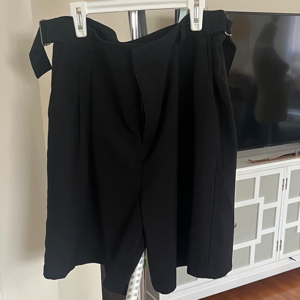 Wild Fable Black High-Waist Pleated Women’s Dress Shorts